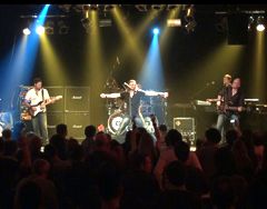 Bounce Live im Paddock