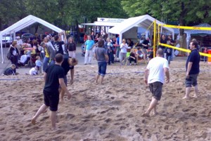 Beachvolleyball mit Bounce